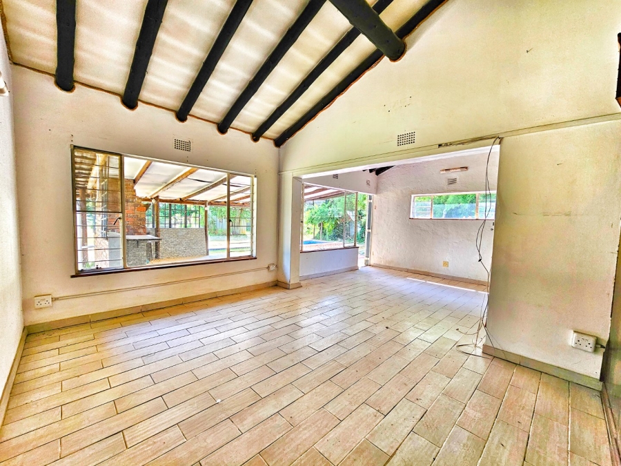 5 Bedroom Property for Sale in Vaalpark Free State